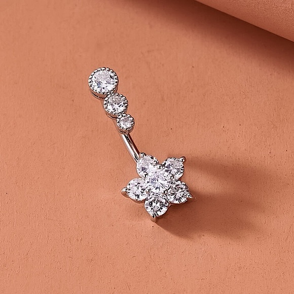 ⚜️𝟯𝟬%𝗢𝗙𝗙 𝗯𝘂𝗻𝗱𝗹𝗲𝘀 𝟯+⚜️ NEW CZ Flower Delicate Stainless Steel Navel Ring - Picture 4 of 6